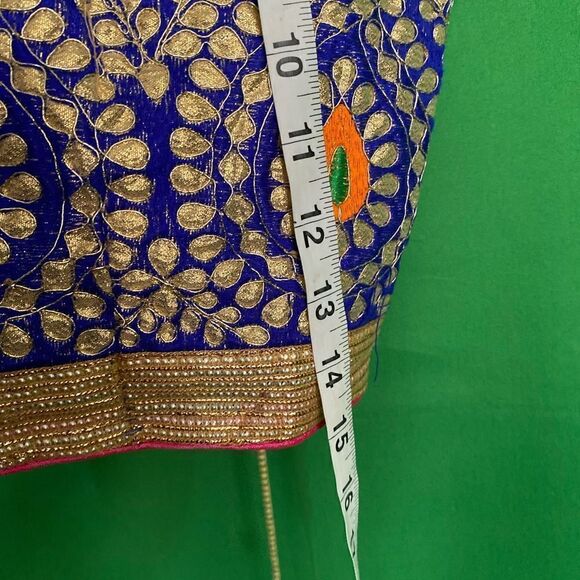 HANDMADE Authentic Embroidered U Neck Blue & Gold Saree Choli Bollywood Small - Picture 14 of 16